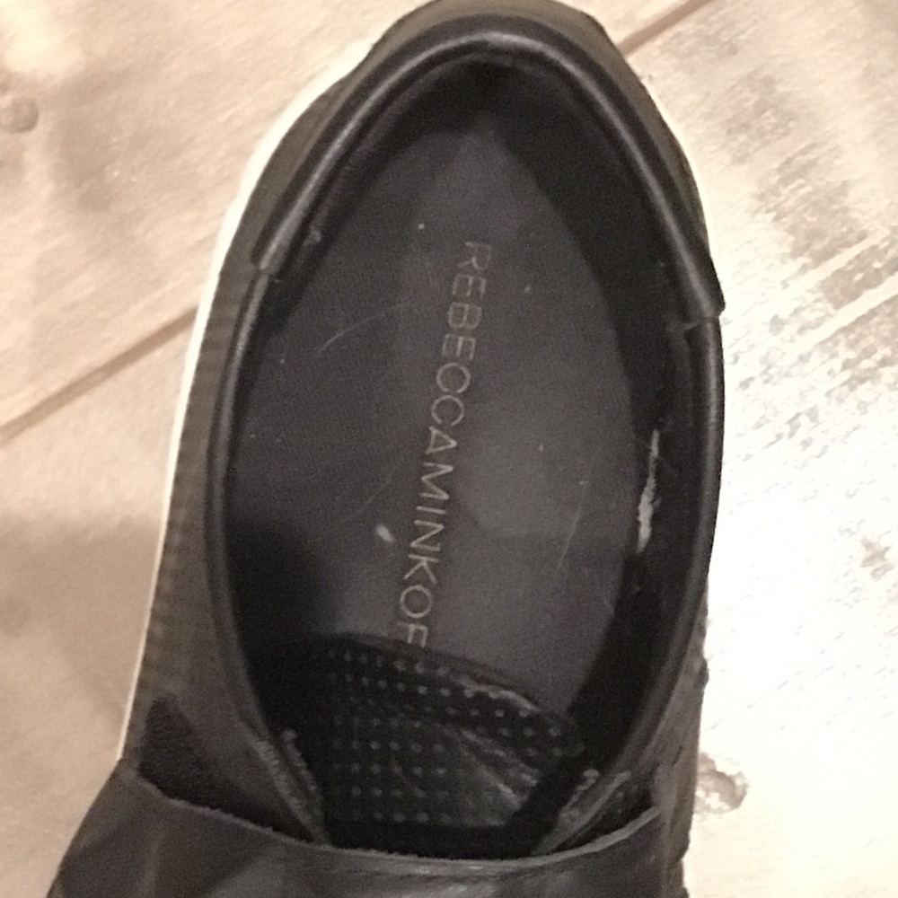 Minkoff Black leather pyramid stud flat - Picture 3 of 3